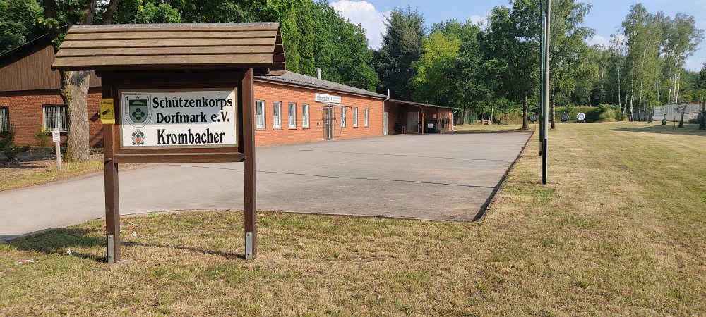 Das Schützenhaus in Dorfmark im Sommer